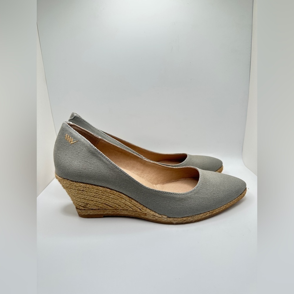 NWT Viscata Roses Canvas Espadrille Wedge Pumps in Ash Gray Sz EURO 42/ US 11